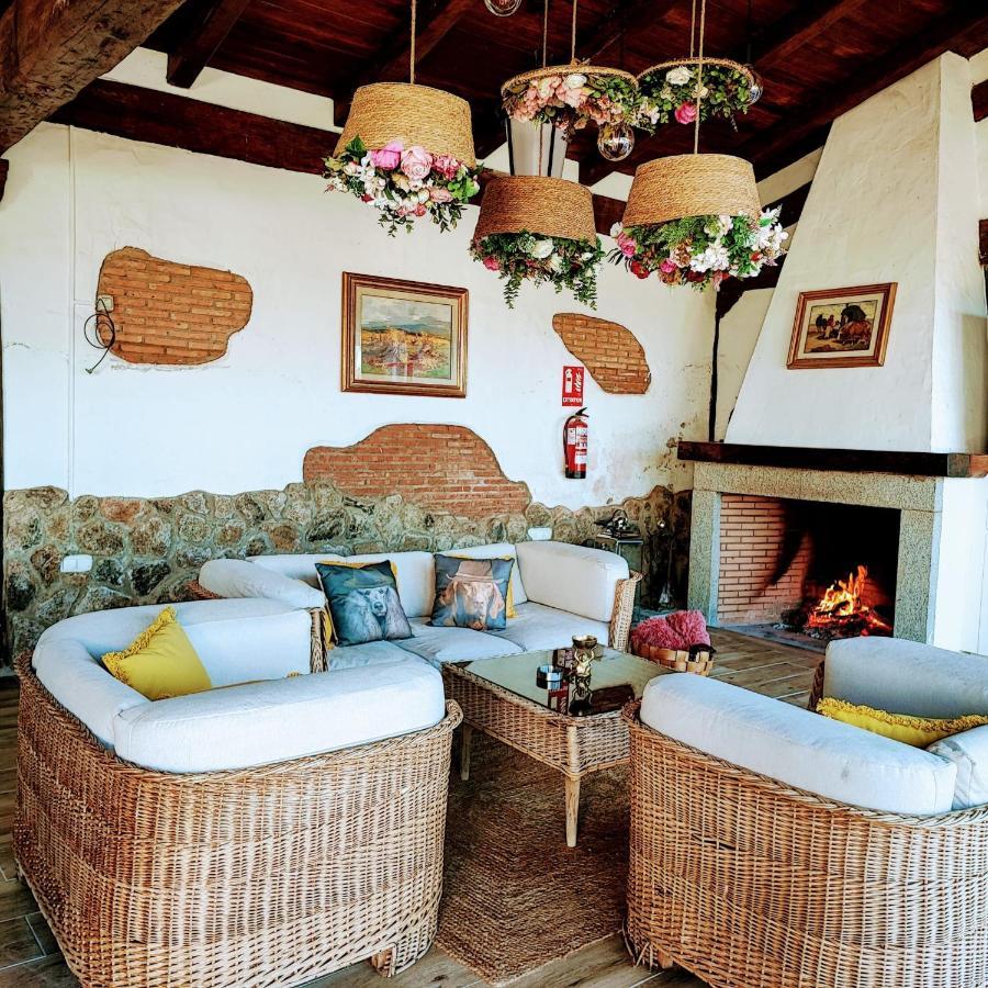 Casa Rural El Canto Del Agua Мальпартіда-де-Пласенсія Екстер'єр фото
